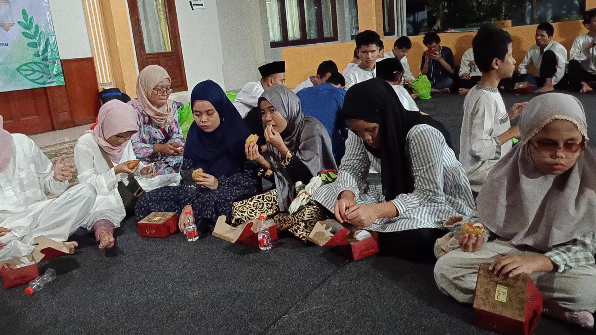 Buka Puasa Bersama Dhuafa